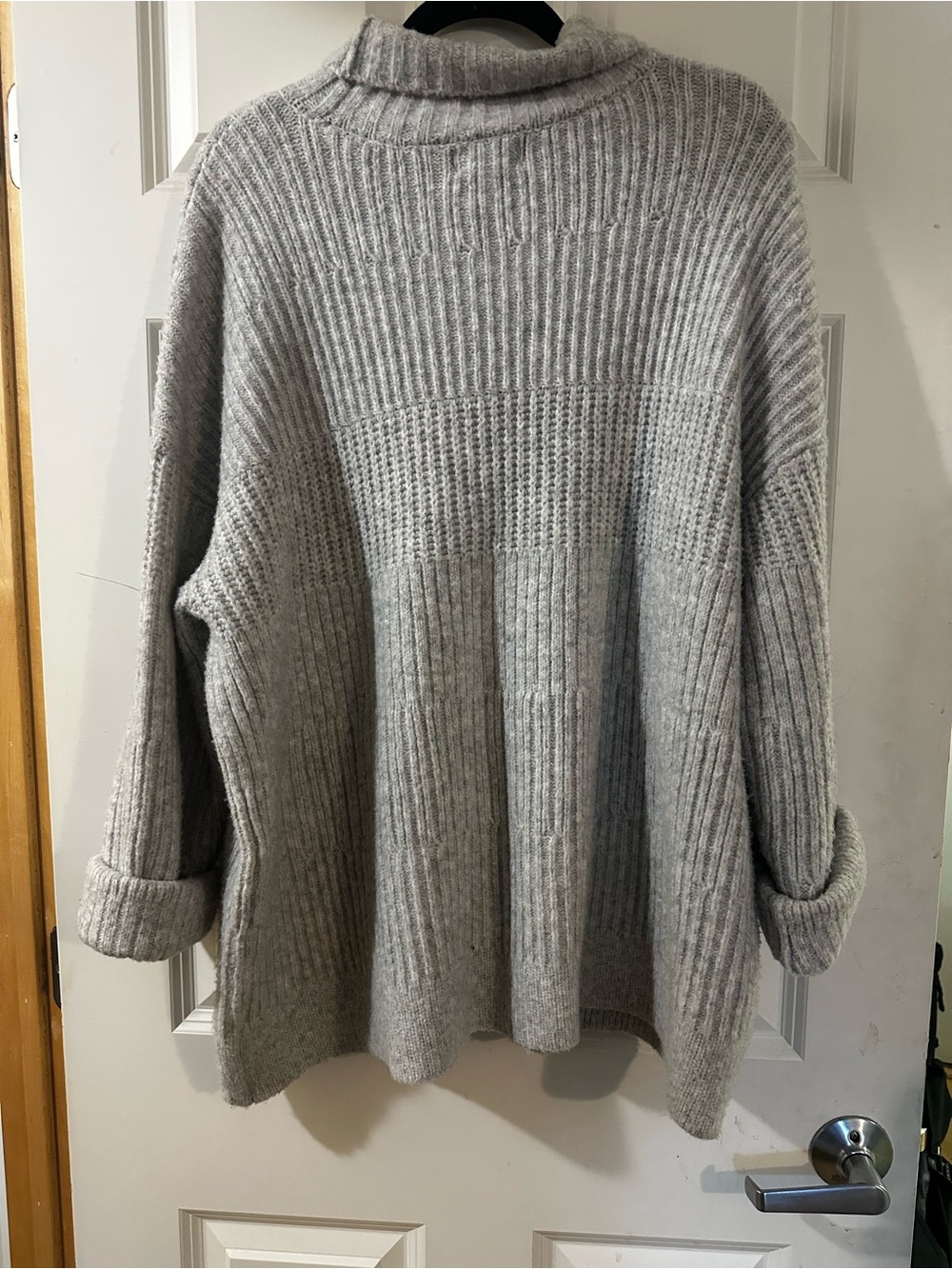 Universal thread Gray Ribbed Cowl Neck Sweater szXL - Picture 4 of 7